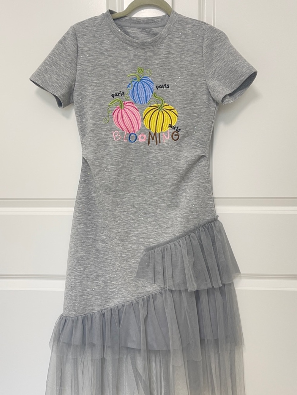 Gray Tulle-Hem Dress with Colorful Blooming Embroidery